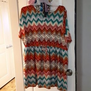 Multi color dress, cinch waist.